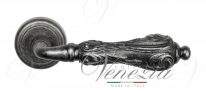 Ручка дверная на круглой розетке Venezia Monte Cristo D1 Серебро античное