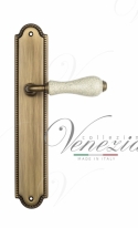 Ручка дверная на планке проходная Venezia Colosseo белая керамика паутинка PL98 матовая бронза