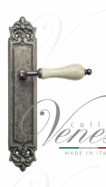 Ручка дверная на планке проходная Venezia Colosseo белая керамика паутинка PL96 античное серебро