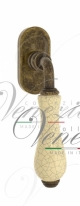Ручка оконная Venezia Colosseo белая керамика паутинка FW античная бронза