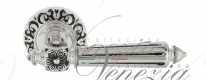 Ручка дверная на круглой розетке Venezia Castello D4 натуральное серебро + черный