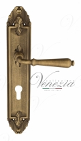 Ручка дверная на планке под цилиндр Venezia Classic CYL PL90 матовая бронза