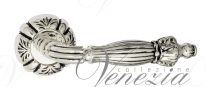 Ручка дверная на круглой розетке Venezia Olimpo D5 натуральное серебро + черный
