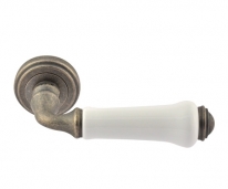 Ручка дверная на круглой розетке Нора-М Андалусия J (Бф-Застаренное серебро)