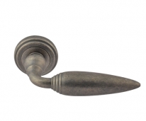 Ручка дверная на круглой розетке Нора-М Таррагона (Застаренное серебро)