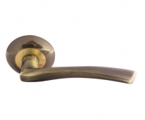 Ручка дверная на круглой розетке Нора-М Al 57А Застаренная бронза