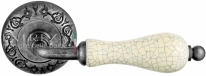 Ручка дверная на круглой розетке Extreza DANA CRACKLE (Дана кракле) 306  R04 Серебро античное F45