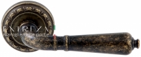 Ручка дверная на круглой розетке Extreza PETRA (Петра) 304  R02 Бронза античная F23
