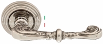 Ручка дверная на круглой розетке Extreza ATTRI (Атри) 318  R05 полированный никель F21
