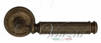 Ручка дверная на круглой розетке Venezia Mosca D3 Бронза античная