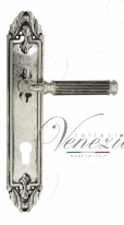 Ручка дверная на планке под цилиндр Venezia Mosca CYL PL90 натуральное серебро + черный