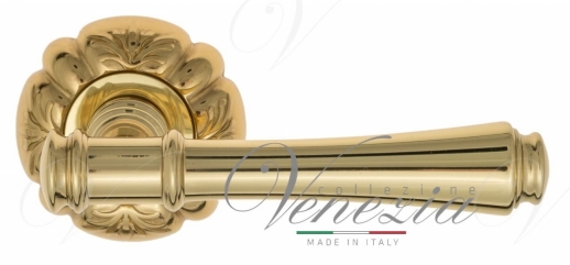 Ручка дверная на круглой розетке Venezia Callisto D5 Латунь блестящая