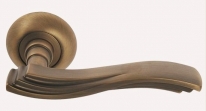 Ручка дверная на круглой розетке Rossi Mary LD 685 CF  Бронза матовая