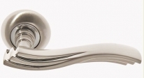 Ручка дверная на круглой розетке Rossi Mary LD 685 SN/СP Никель матовый/никель