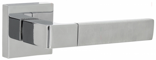 Ручка дверная на квадратной розетке Extreza Hi-tech FIORE 110 R11 Хром полированный / Хром матовый F04/F05
