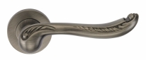 Ручка дверная на круглой розетке Archie Acanto (20G) Черненное Серебро