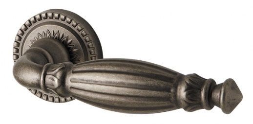 Ручка дверная на круглой розетке Armadillo Bella CL2-AS-9 Серебро античное