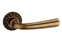 Дверная ручка на круглой розетке Pasini 3741 COROLLA QUEEN OGV бронза