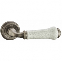 Ручка дверная на круглой розетке Vantage V31AS/ZR состаренное серебро / состаренная керамика