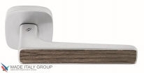 Дверная ручка на квадратном основании COLOMBO Spider MR11RSB-CM / Rovere матовый хром / дуб