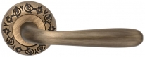 Дверная ручка Extreza ALDO (Альдо) 331 на розетке R04 матовая бронза F03
