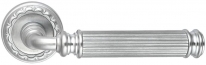 Дверная ручка Extreza BENITO (Бенито) 307 на розетке R02 матовый хром F05