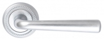 Дверная ручка Extreza SANDRO (Сандро) 332 на розетке R03 матовый хром F05