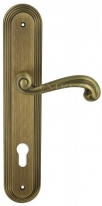 Дверная ручка Extreza BERTA (Берта) 312 на планке PL05 CYL матовая бронза F03