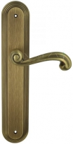 Дверная ручка Extreza BERTA (Берта) 312 на планке PL05 матовая бронза F03