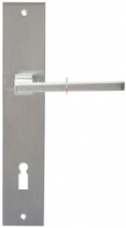 Дверная ручка Extreza Hi-Tech ROKSI (Рокси) 107 на планке PL11 матовый хром F05 под кабинетный ключ KEY