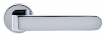 Дверная ручка Extreza Hi-tech Slim RUBI 121 на круглой розетке R12 полированный хром F04
