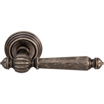 Дверная ручка на розетке Melodia Mirella 235P Серебро античное