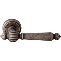 Дверная ручка на розетке Melodia Mirella 235V Серебро античное