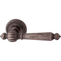 Дверная ручка на розетке Melodia Mirella 235L Серебро античное