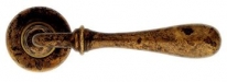 Дверная ручка LINEA CALI на круглой розетке "TOSCA" 745 RO 103 AN латунь античная