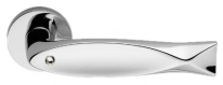 Дверная ручка LINEA CALI на круглой розетке "FISH CRYSTAL" 700 RO 023 CR хром глянцевый