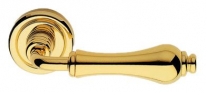 Дверная ручка LINEA CALI на круглой розетке "ALDAR" 923 RO 103 OL глянцевая латунь