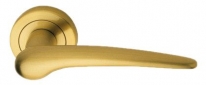Дверная ручка LINEA CALI на круглой розетке "PIN-UP" 928 RO 102 OS матовая латунь