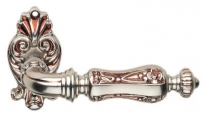 Дверная ручка LINEA CALI на фигурной розетке "SOLEIL" 1325 RO 015 AF французское серебро